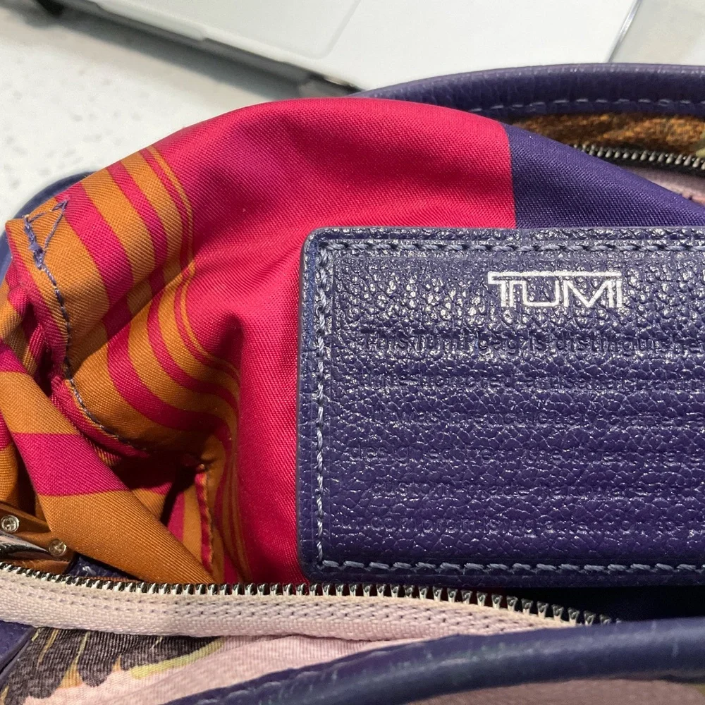 🧧Authentic TUMI Anna Sui X Floral Crossbody Bag RARE - Picture 10 of 10